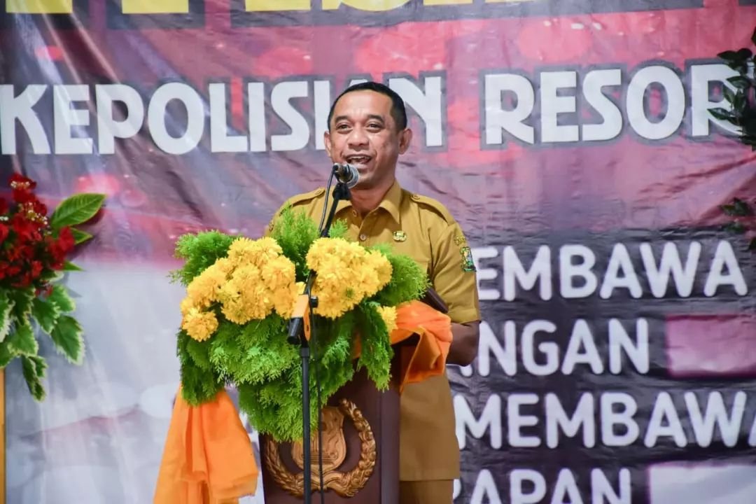 Acara Pisah Sambut Kapolres Manggarai, Bupati Hery: Tuhan Banyak Kirim Orang-orang Baik untuk Manggarai