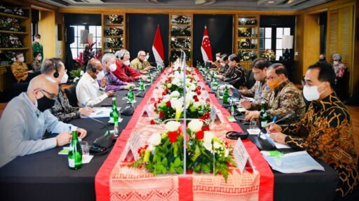 Gelar Pertemuan Bilateral dengan PM Singapura, Jokowi: Saya Yakin Hubungan Diplomatik Indonesia-Singapura Makin Kuat