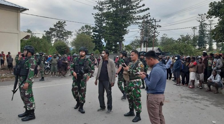 TNI-Polri Redam Bentrok 2 Suku di Wouma Jayawijaya